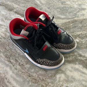 Jordan legacy 312 low kids size 1